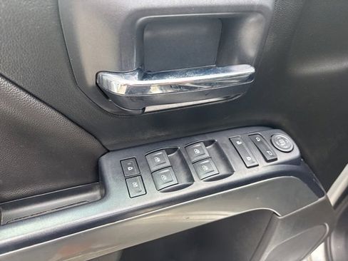 Used 2018 Chevrolet Silverado 1500 LT w/ All Star Edition image 12