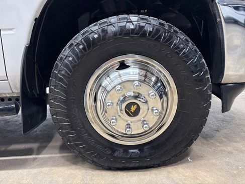 Used 2019 RAM 3500 Tradesman w/ Chrome Appearance Group image 35