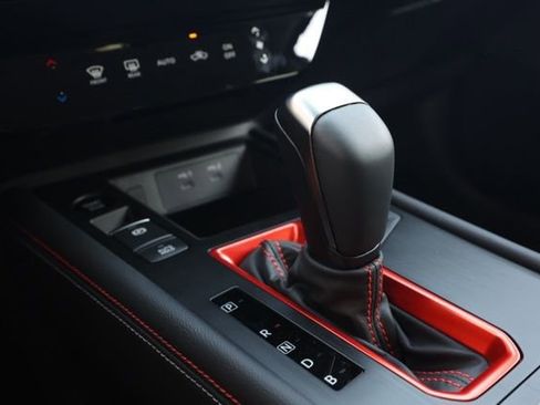 New 2025 Nissan Kicks SR image 31