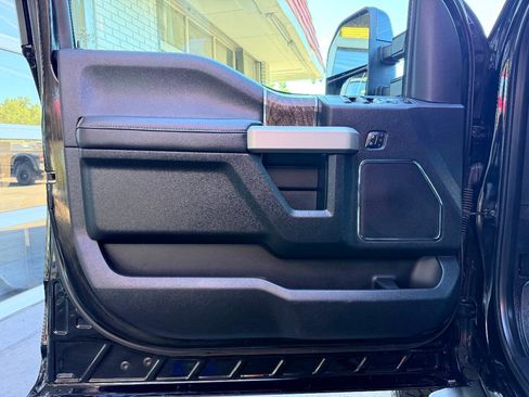Used 2019 Ford F250 Lariat w/ Lariat Ultimate Package AWD/4WD image 20