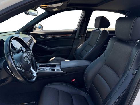 Used 2020 Honda Accord Sport image 9
