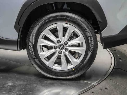 Certified 2023 Toyota Corolla Cross LE image 11