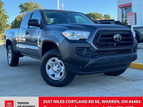 Used 2022 Toyota Tacoma SR image 1
