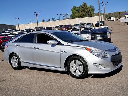 Used 2012 Hyundai Sonata Base 4dr Sedan w/ Leather Pkg image 10