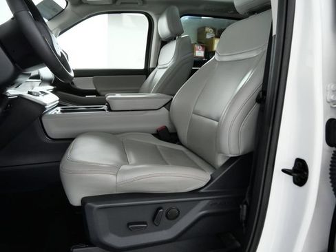Certified 2025 Ford Expedition Max Active AWD/4WD image 17
