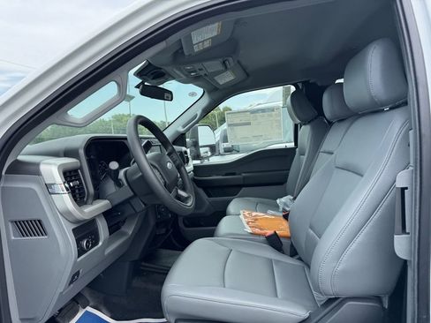 New 2025 Ford F350 XL w/ XL Chrome Package image 18