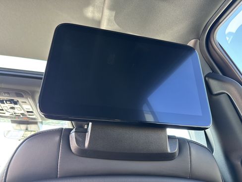 Used 2026 GMC Yukon Denali Ultimate w/ LPO, Floor Liner Package image 29