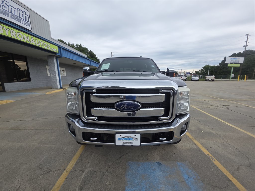 Used 2016 Ford F250 Lariat w/ Lariat Ultimate Package AWD/4WD image 4