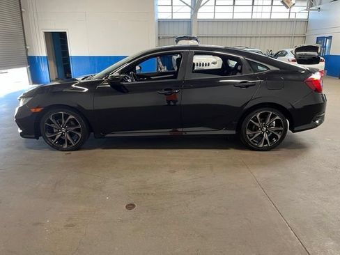 Used 2020 Honda Civic Sport image 6