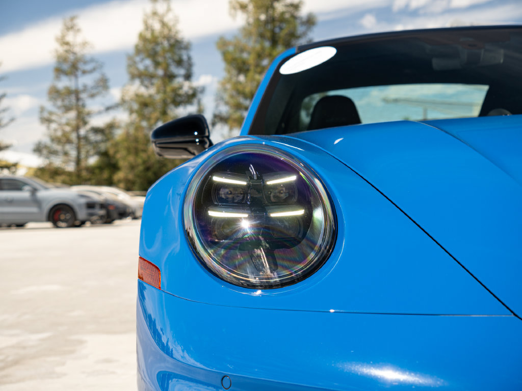 Certified 2025 Porsche 911 Carrera 4 GTS AWD/4WD image 25