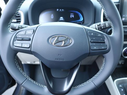 New 2026 Hyundai Venue SEL FWD image 11