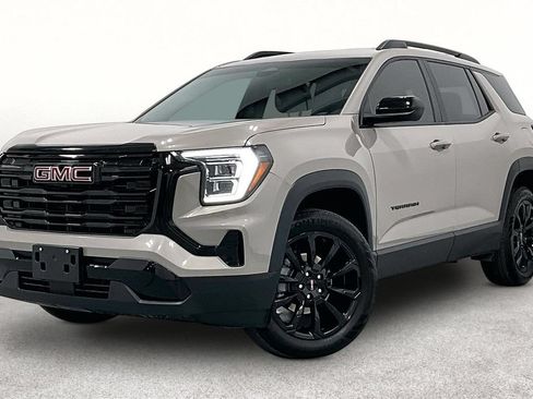 Used 2026 GMC Terrain Elevation w/ Elevation Premium Package FWD image 14