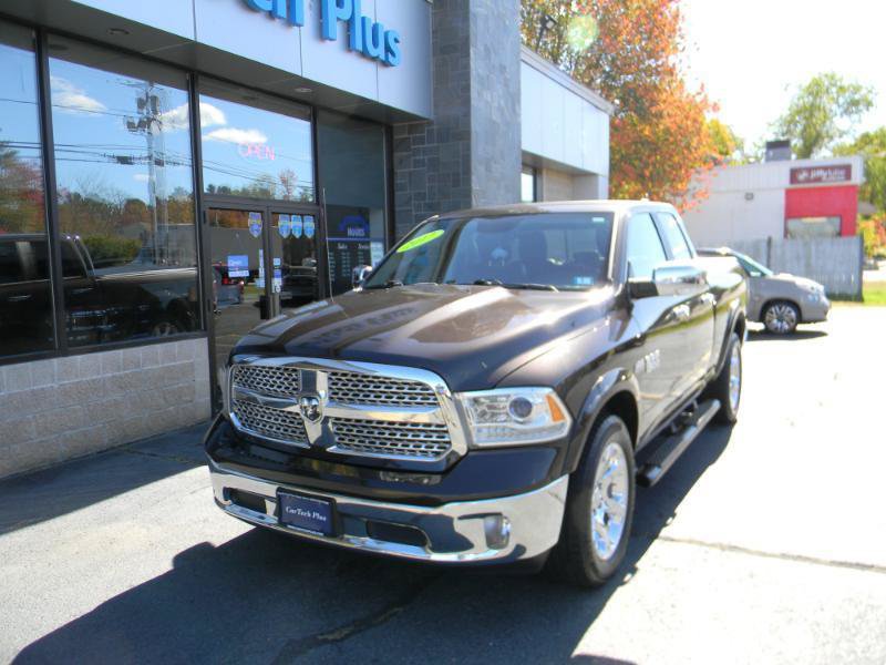 Used 2017 RAM 1500 Laramie AWD/4WD image 4