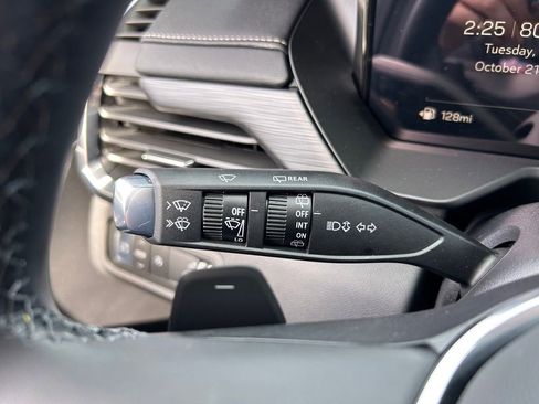 New 2026 GMC Acadia Elevation image 52