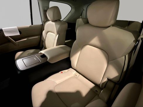 Used 2023 Nissan Armada SL w/ Captain's Chairs Package AWD/4WD image 22