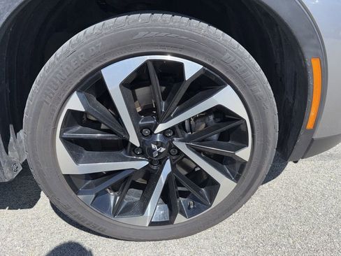 Used 2022 Mitsubishi Outlander SE image 9