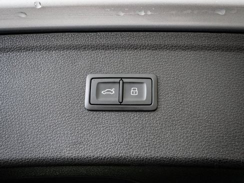 Certified 2022 Audi Q5 2.0T Premium Plus w/ Premium Plus Package image 19