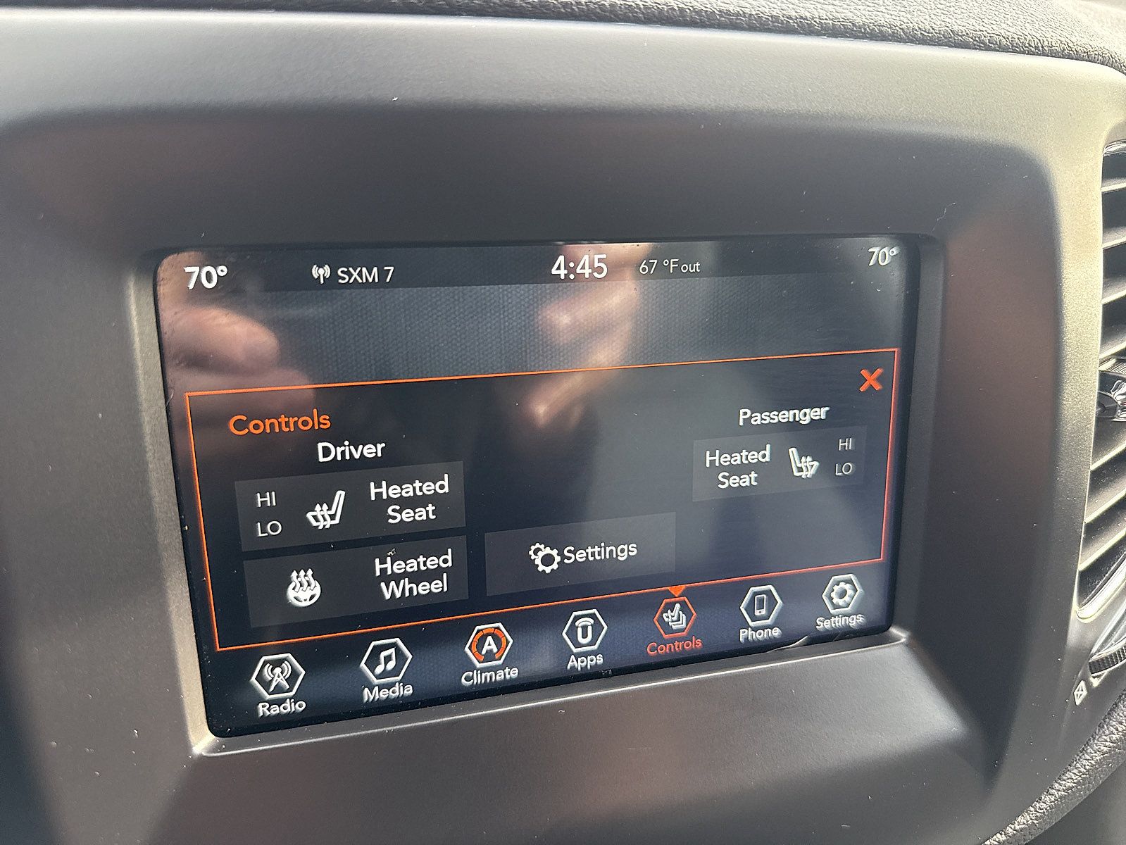 Used 2019 Jeep Compass Latitude w/ Popular Equipment Group AWD/4WD image 53