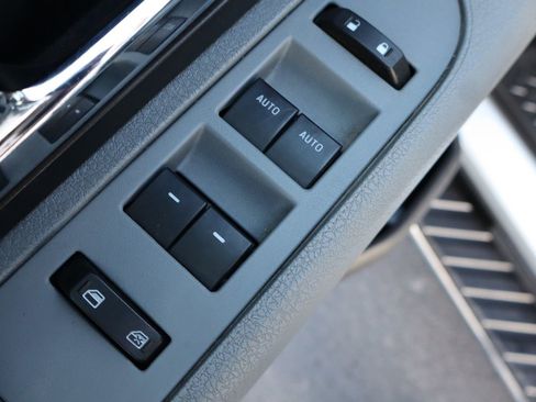 Used 2013 Ford F150 XLT w/ XLT Chrome Pkg image 28