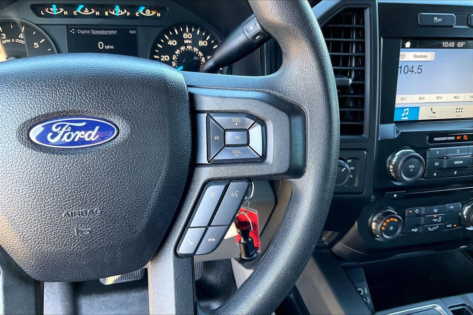 Used 2017 Ford F150 XL w/ Equipment Group 101A Mid AWD/4WD image 24