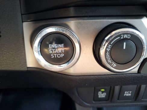 Certified 2023 Toyota Tacoma SR5 w/ Technology Package AWD/4WD image 22