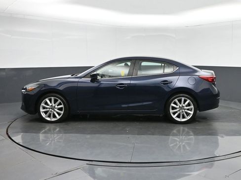 Used 2017 MAZDA MAZDA3 Touring image 4
