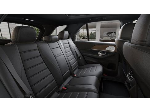New 2026 Mercedes-Benz GLE 580 4MATIC image 5