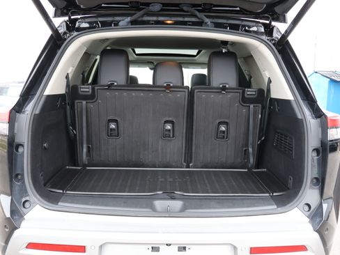 Used 2023 Nissan Pathfinder Platinum image 20