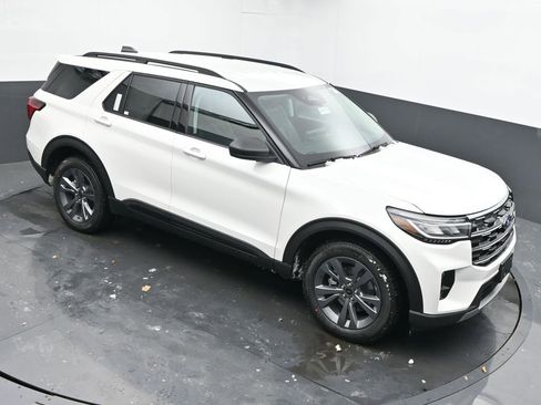 New 2026 Ford Explorer Active w/ Active Comfort Package image 34