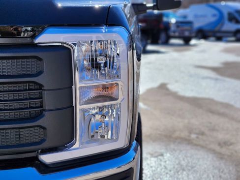 New 2026 Ford F250 XL w/ FX4 Off-Road Package image 10