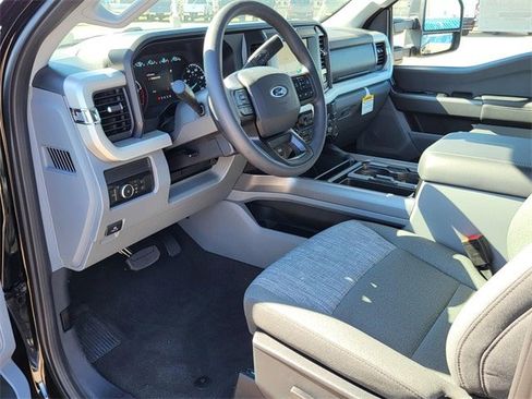 New 2026 Ford F250 XLT w/ FX4 Off-Road Package image 13