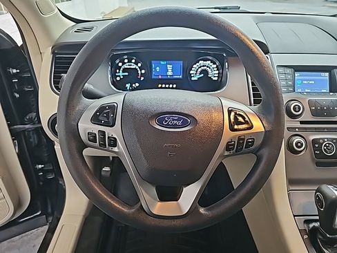 Used 2015 Ford Taurus SE image 13