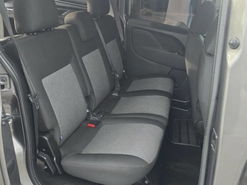 Used 2021 RAM ProMaster City SLT w/ Lights & Wheels Group image 19