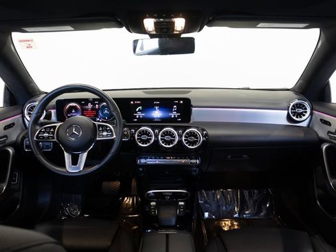 Used 2023 Mercedes-Benz CLA 250 image 23