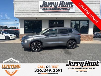 Used 2023 Mitsubishi Outlander SE