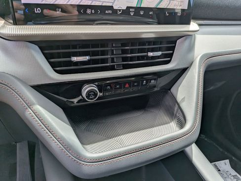 New 2026 Ford Explorer Active image 22