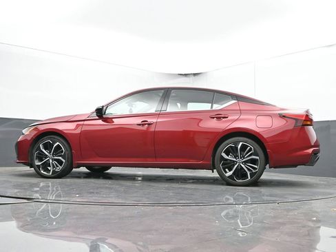 Used 2024 Nissan Altima 2.5 SR w/ SR Premium Package image 50