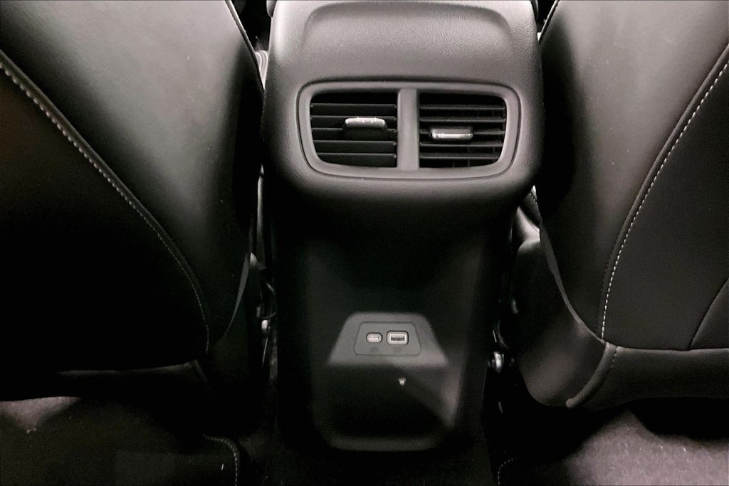 Used 2021 Buick Envision Essence w/ Sport Touring Package FWD image 30