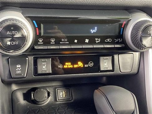 Used 2024 Toyota RAV4 XLE w/ Convenience Package image 21