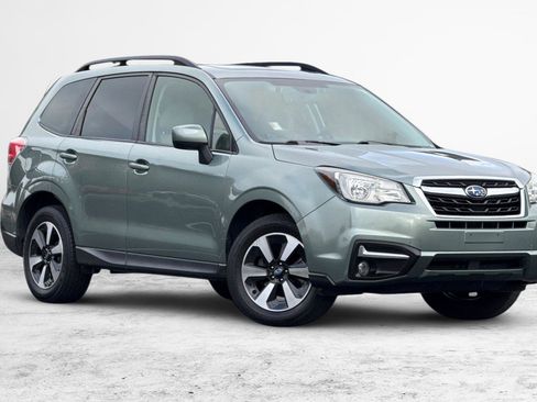 Used 2017 Subaru Forester 2.5i Premium image 2