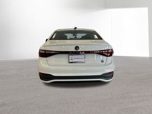 Used 2025 Volkswagen Jetta S image 30