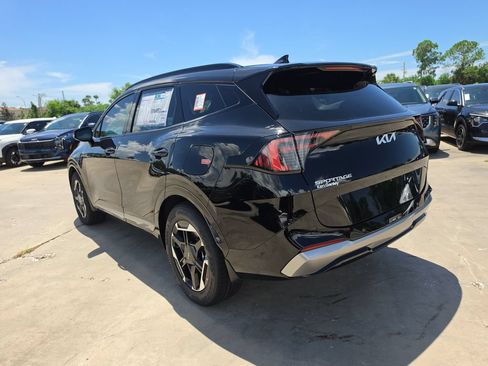 New 2026 Kia Sportage SX FWD image 6
