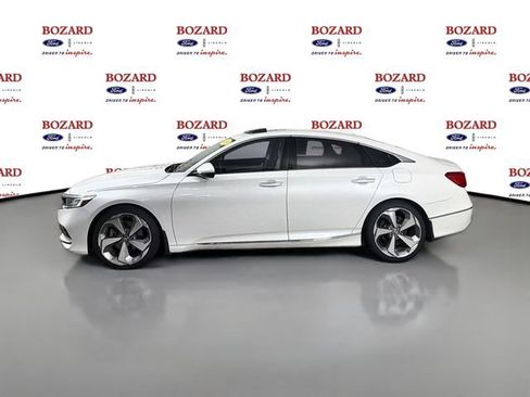 Used 2018 Honda Accord Touring image 5