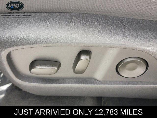 Used 2026 GMC Terrain Elevation w/ Elevation Premium Package AWD/4WD image 14