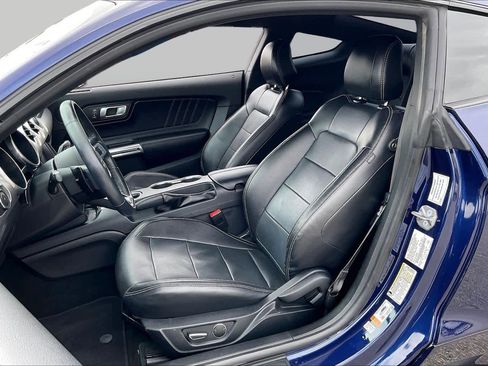 Used 2019 Ford Mustang GT Premium RWD image 8