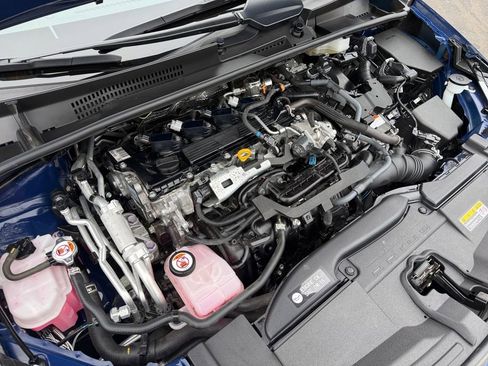 Used 2024 Toyota Prius Prime Premium FWD image 29
