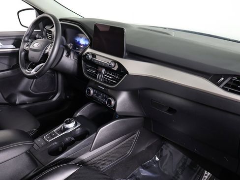 Used 2022 Ford Escape SEL w/ Technology Package image 30