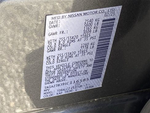 Certified 2025 Nissan Murano SV image 34