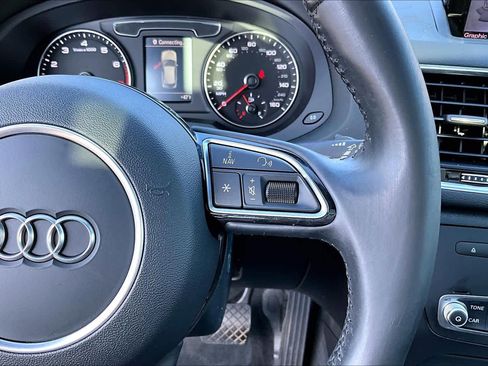 Used 2016 Audi Q3 2.0T Premium Plus image 24