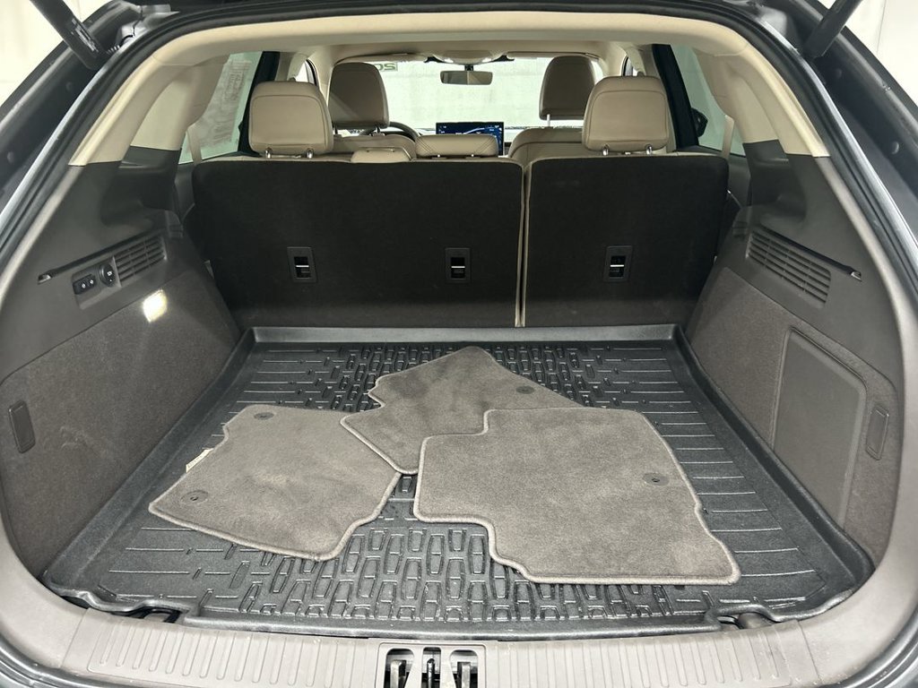 Used 2022 Lincoln Nautilus AWD w/ Premium Package image 22
